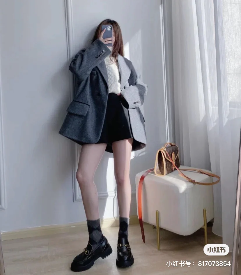 Новинка сезона осень/зима 2022 от Gucci - Туфли-носки - Фотографии вживую