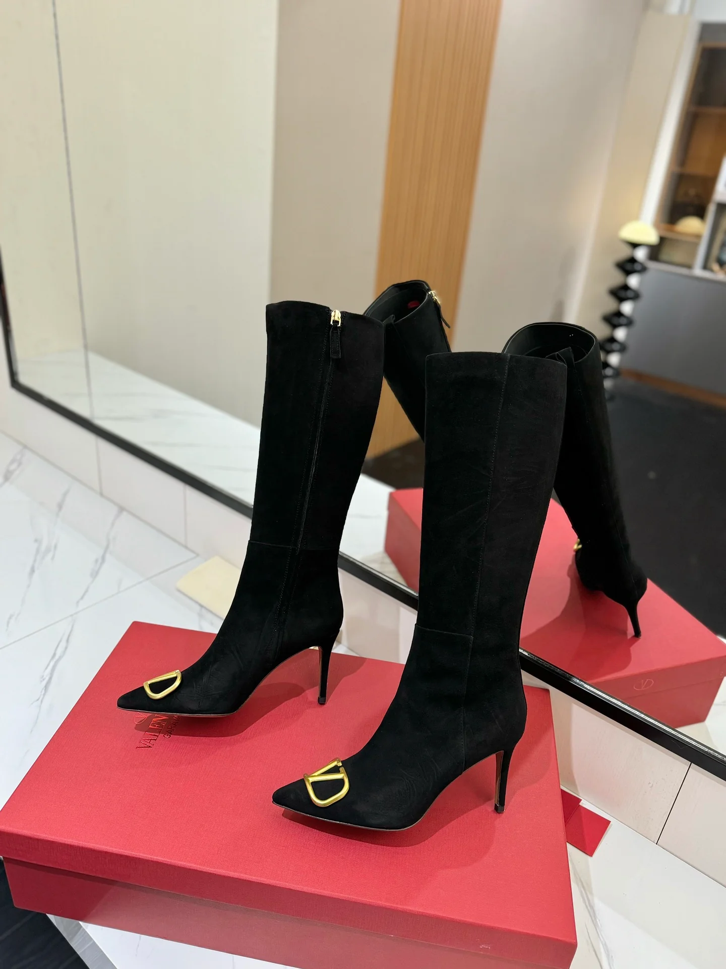 Ботинки для верховой езды Valentino 2024 - Изображение из коллекции - 1