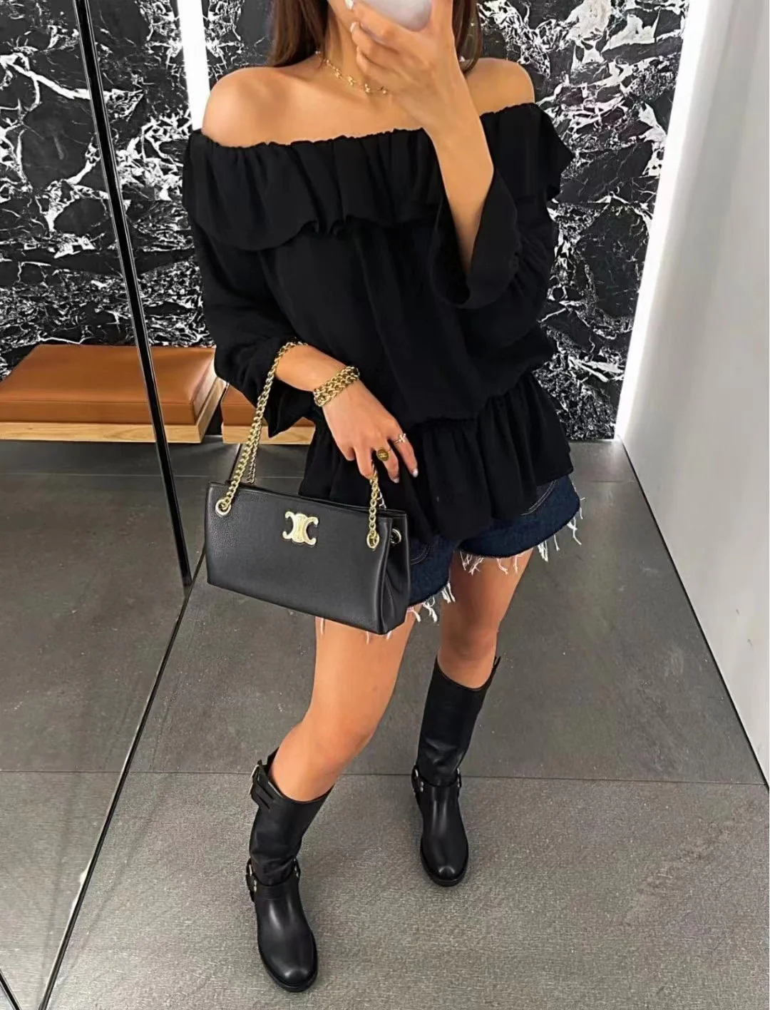 Сумка Celine New Newspaper Chain Bag - сумка через плечо с двойной цепочкой - черная