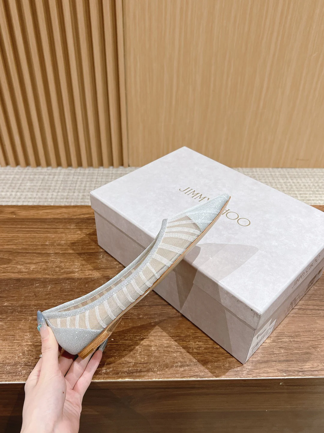 Балетки Jimmy Mesh с острым носком - белые