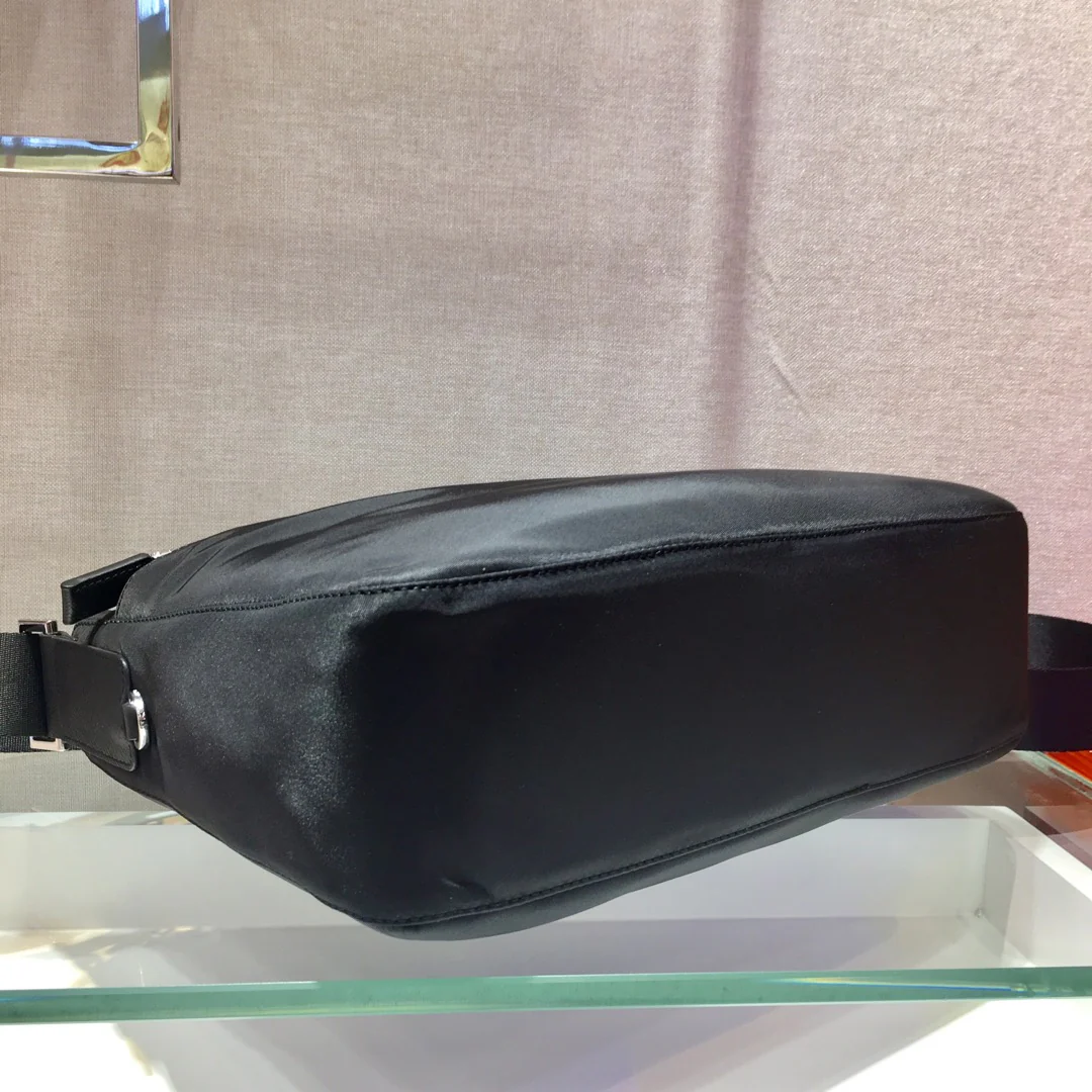 Сумка через плечо Prada