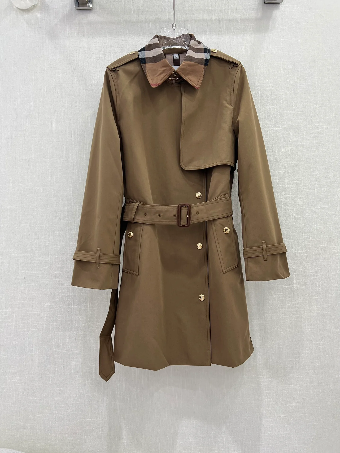 Burberry - 2403 - Тренч средней длины в британском стиле