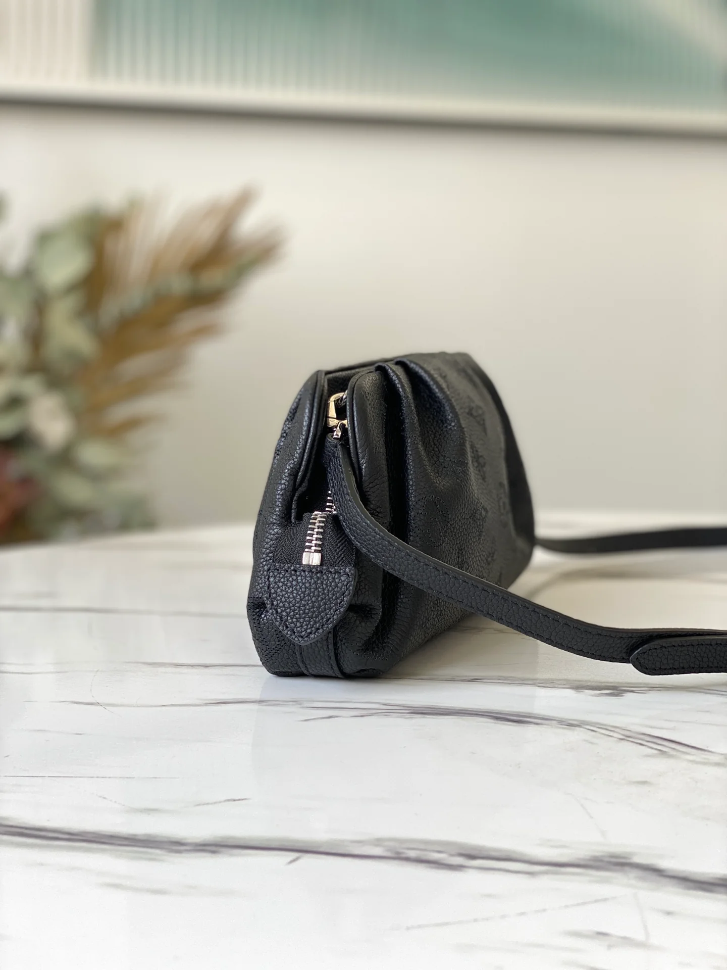 lv-m80093-scala-mini handbag