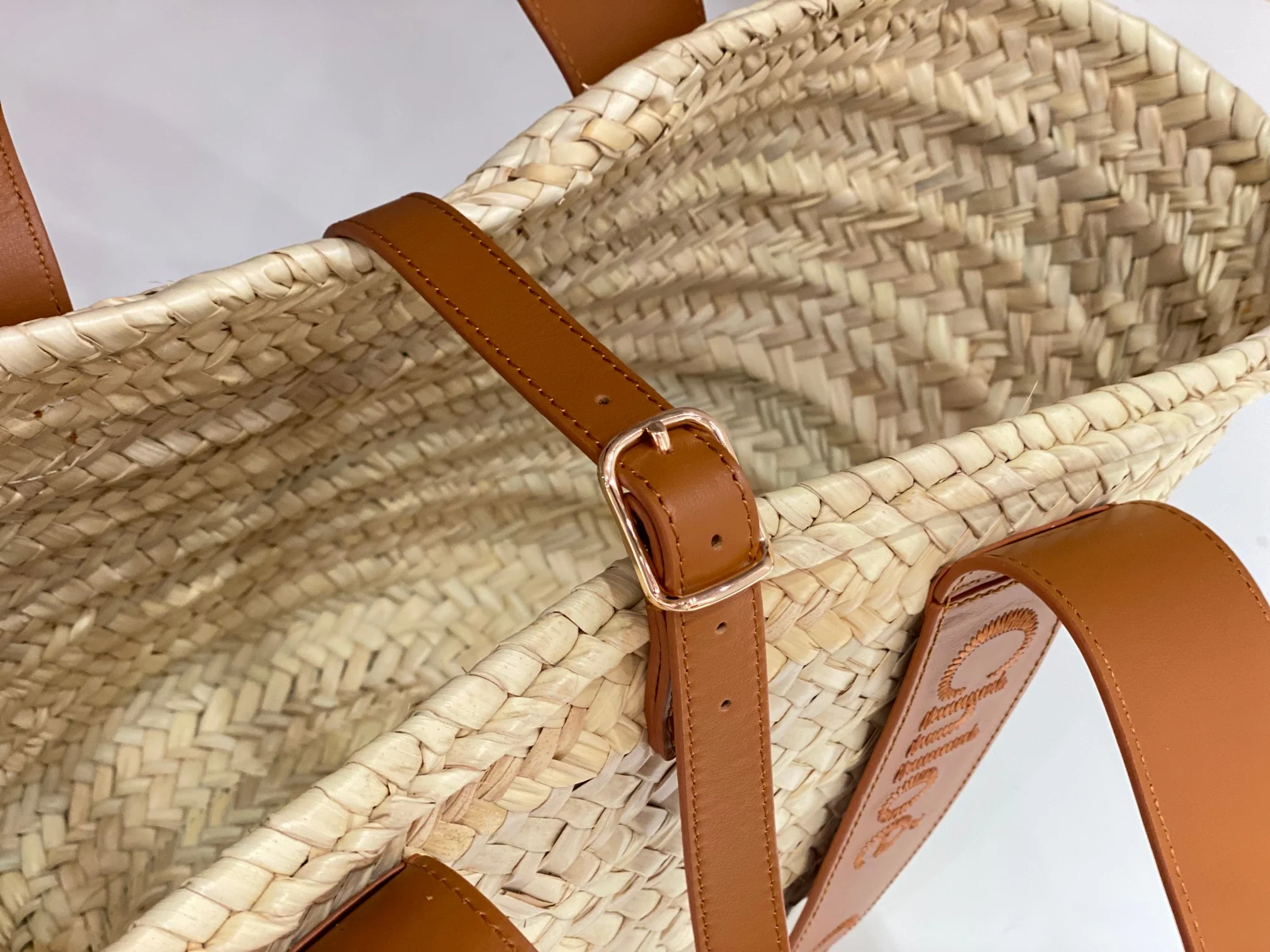 Chloe - Новинка лета 2023 - Плетеная соломенная сумка - Коричневая