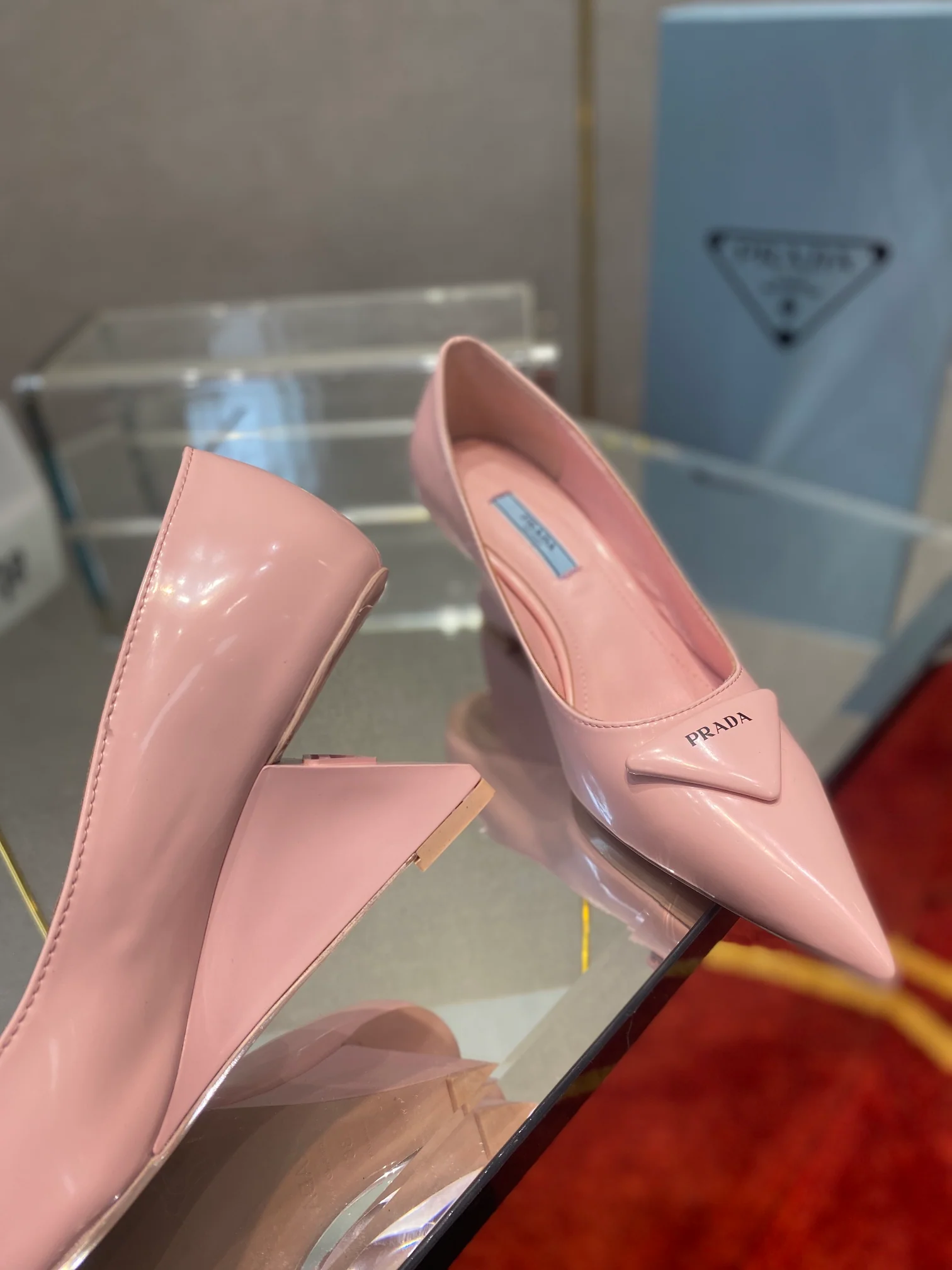 Туфли Prada - Prada - лакированные туфли на низком каблуке - розовые