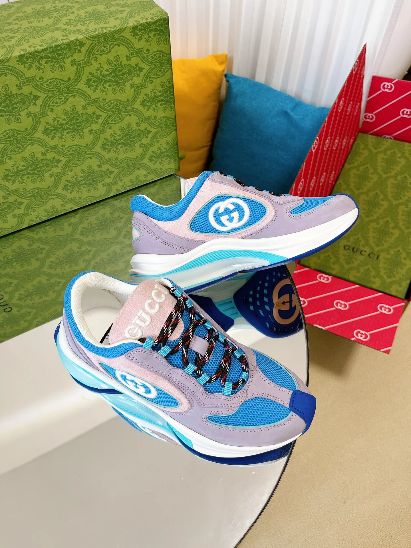 Новинка Gucci 2023 года - Серия Run - Кроссовки - Синие - Унисекс