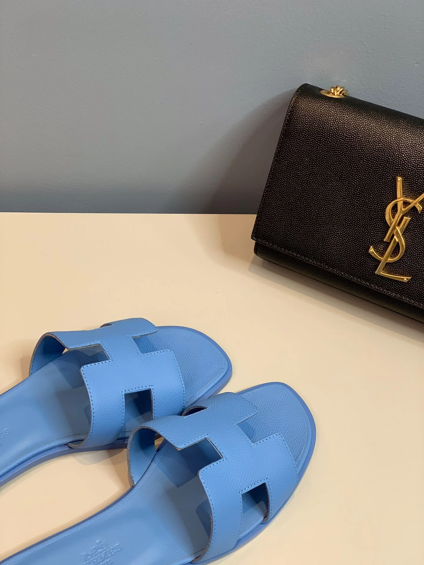 Новинка 2022 года от Hermes - Тапочки с отпечатком руки - Синие - 1