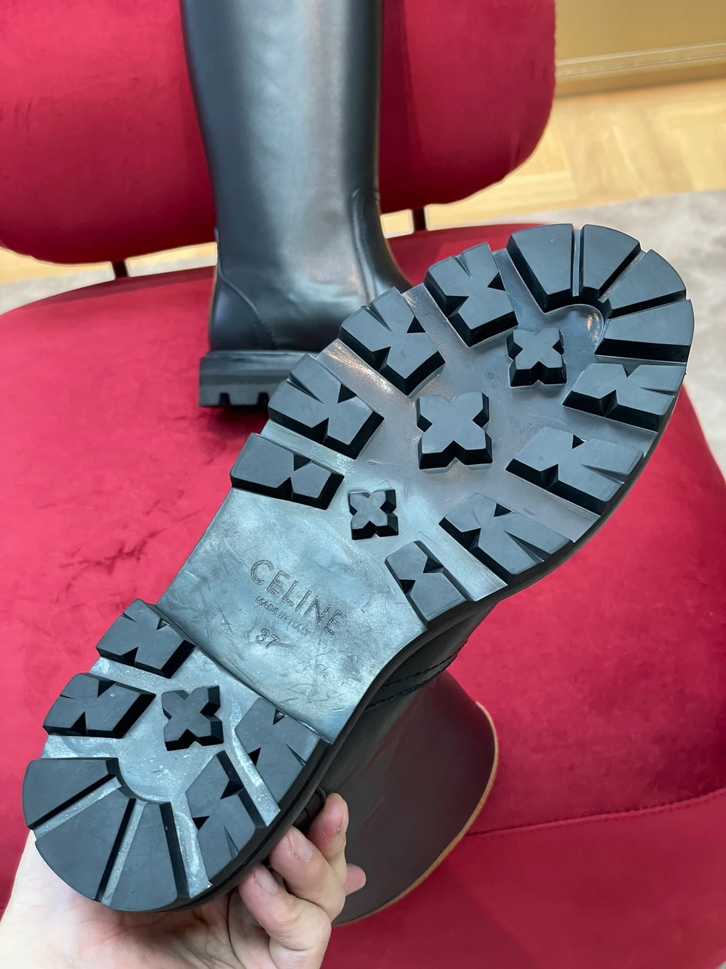 Celine - Новинка сезона осень/зима 2022 - Ботинки на платформе - 1