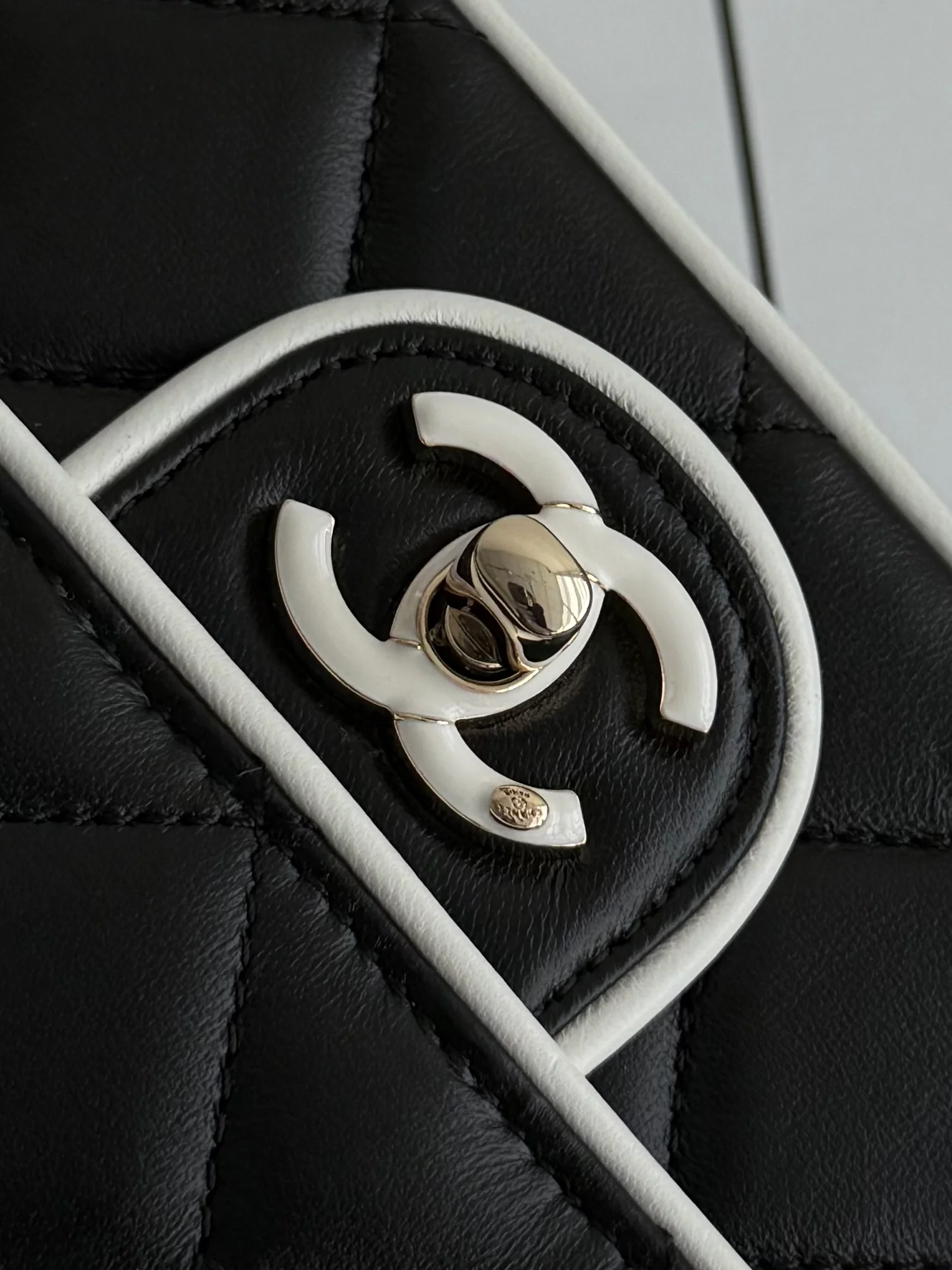 Chanel 25p Panda Square Fat Man Black