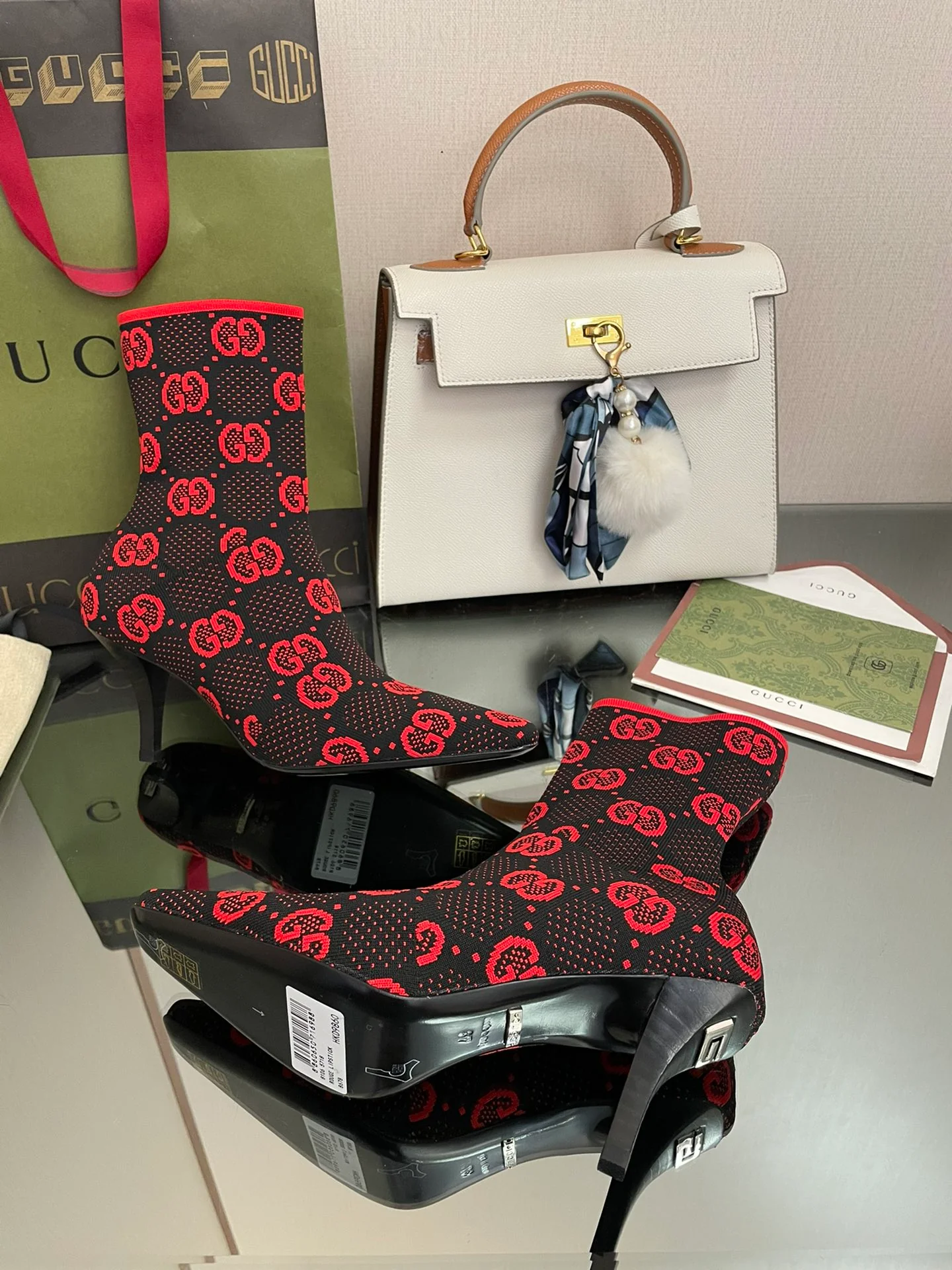 Ботинки-носки Gucci с острым носком на шпильке - красные