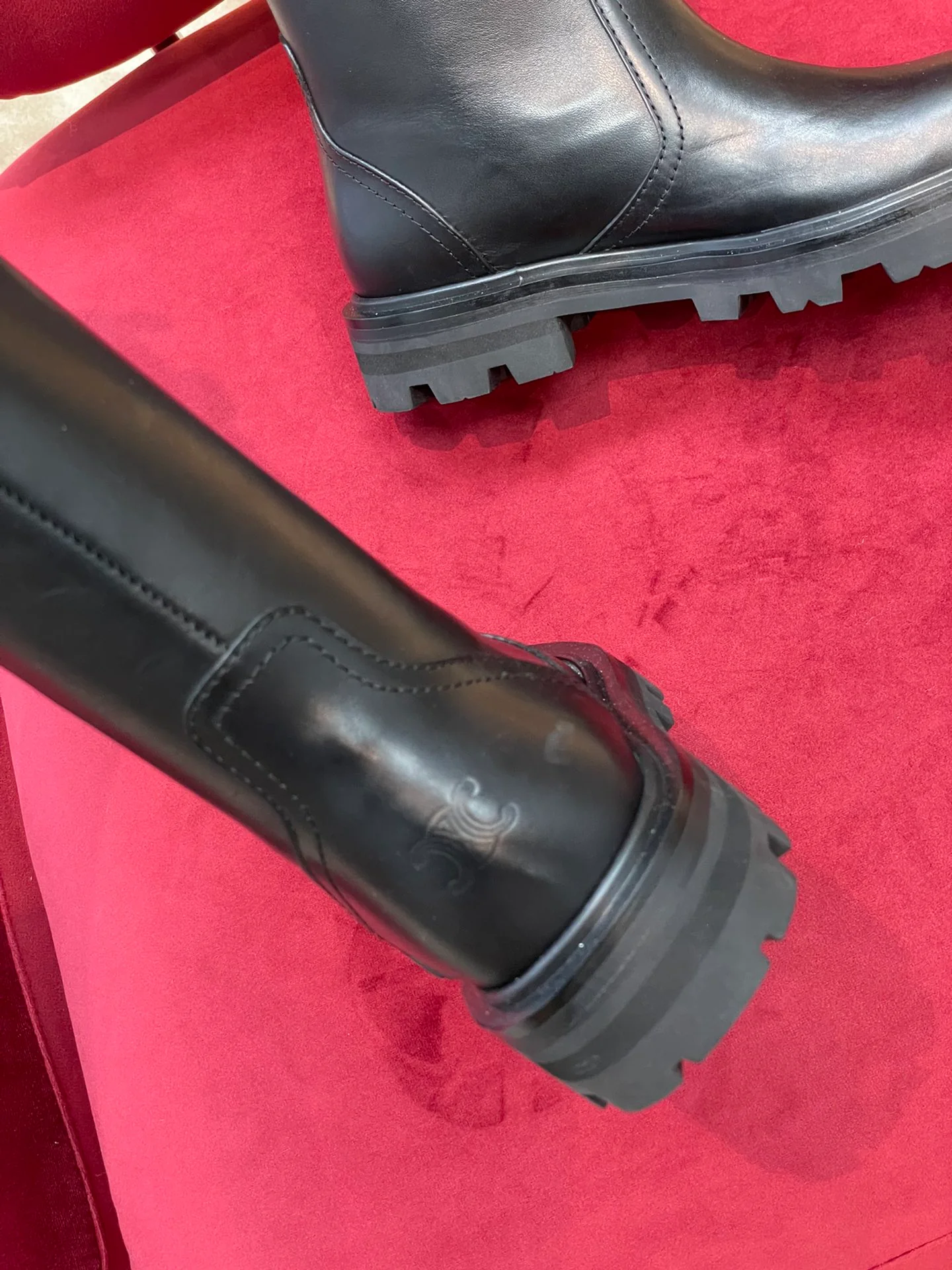 Celine - Новинка сезона осень/зима 2022 - Ботинки на платформе - 1