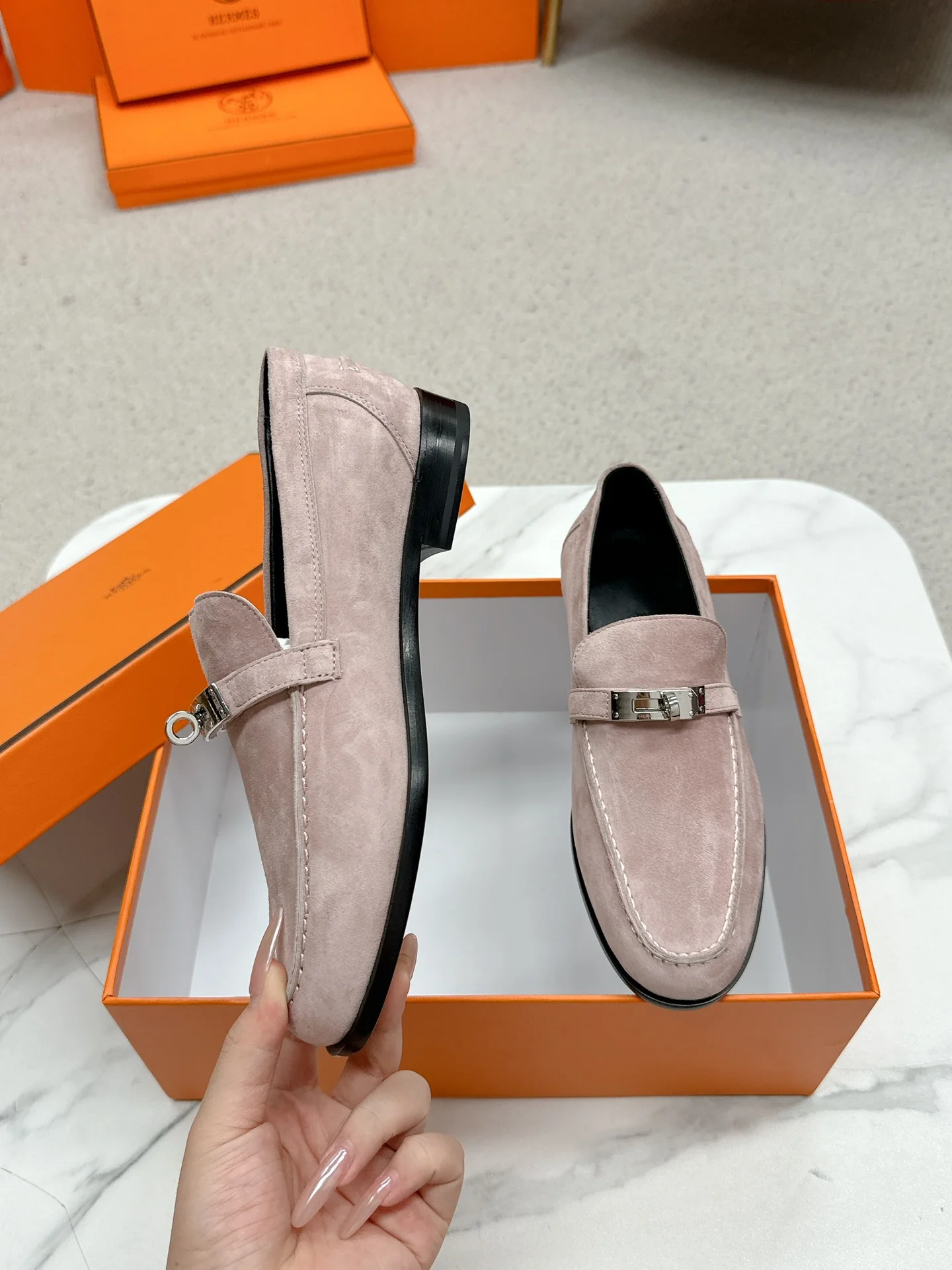 Лоферы Hermes 2024 - розовые