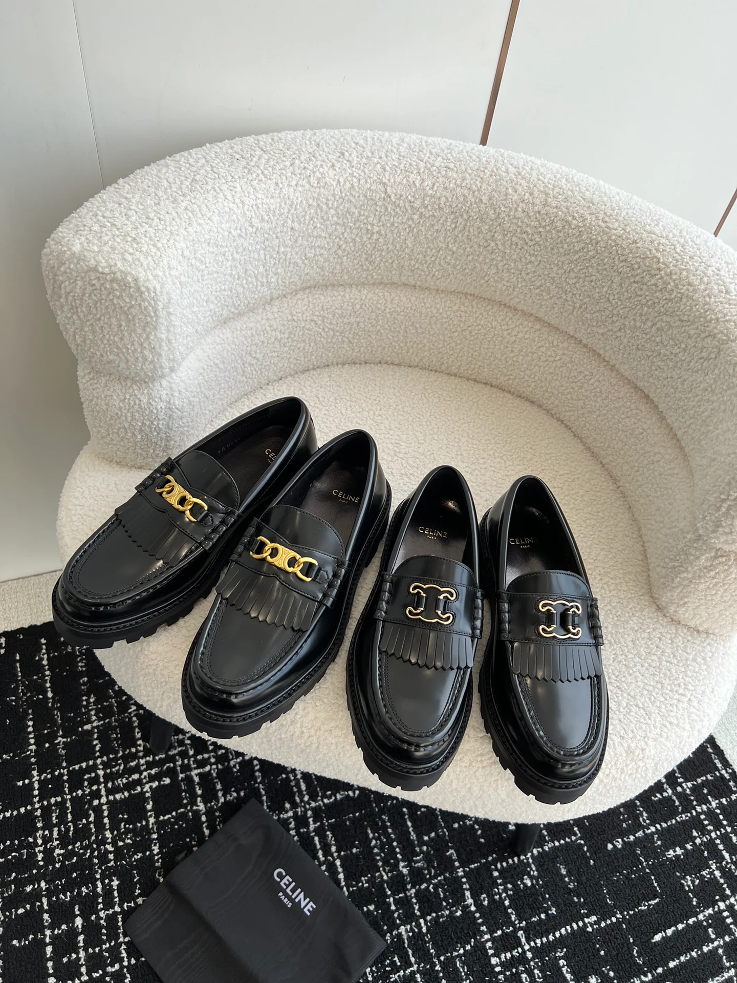 Новинка сезона весна/лето 2023 от Celine - Лоферы Arc de Triomphe - 1