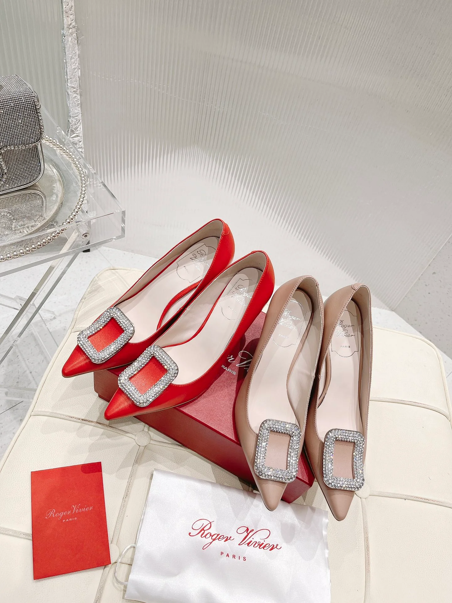 Туфли RV - туфли на высоком каблуке с острым носком