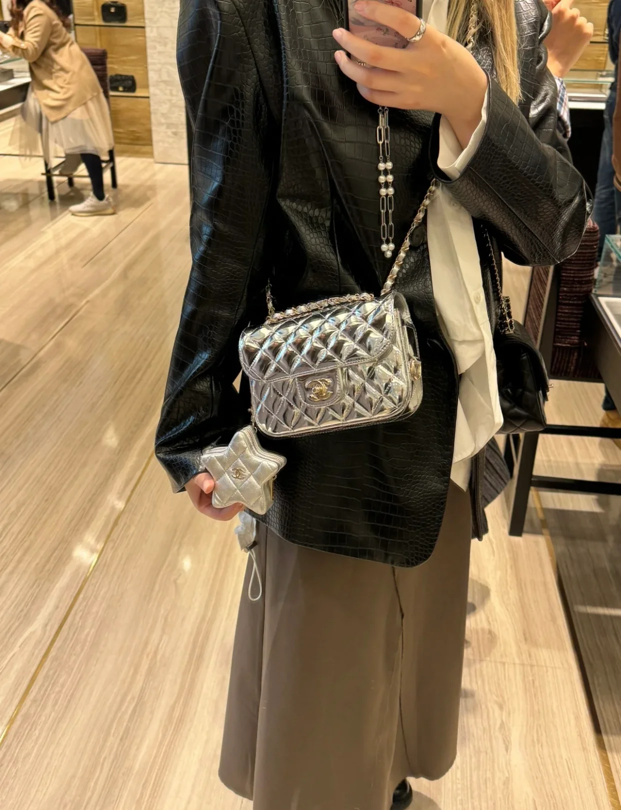 Весенняя коллекция Chanel - 24c - Сумка CF Star Flap Bag - Серебристый