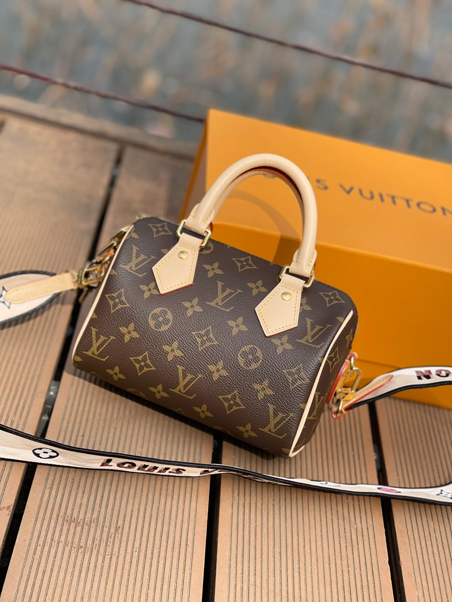 m45957-LV-speedy-bandouliere-20-handbag