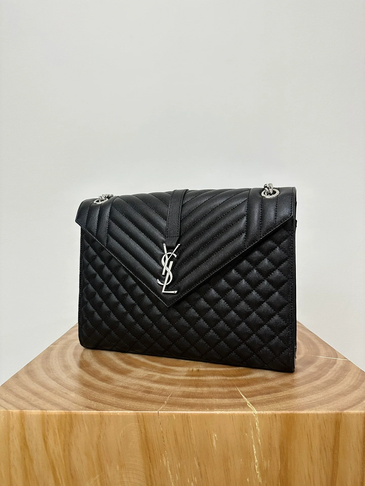 Конверт YSL - черный и серебристый