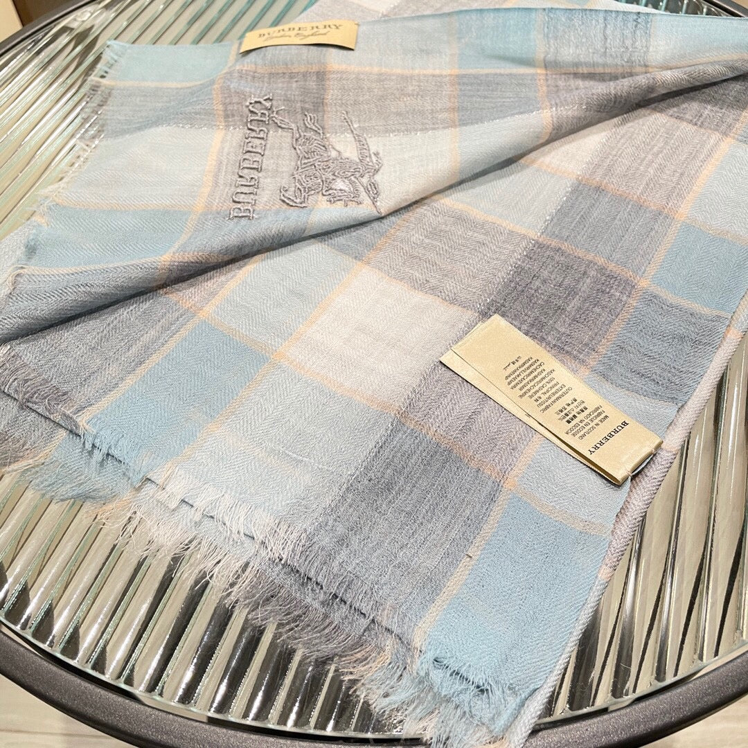 Шарф Burberry Knight Light Check - 90 см - 200 см - 100 см - Чистый кашемир - 1 шт.