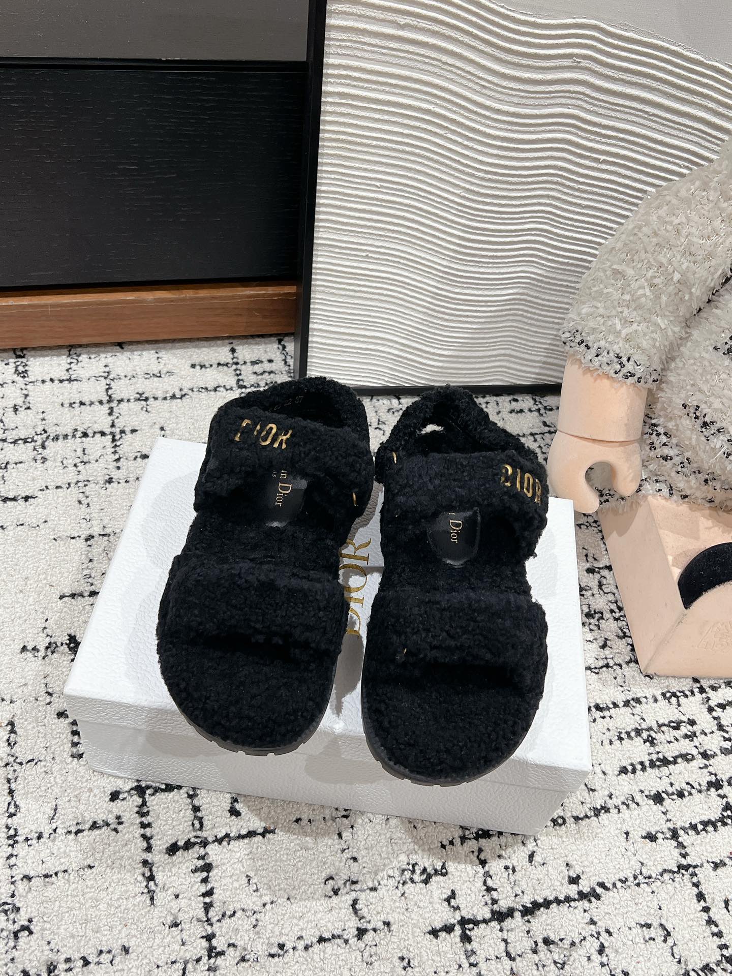 Шерстяные тапочки Dior 2024 - черные