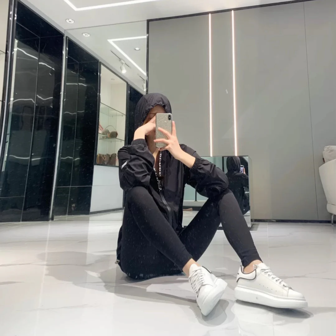 McQueen - Белые кроссовки