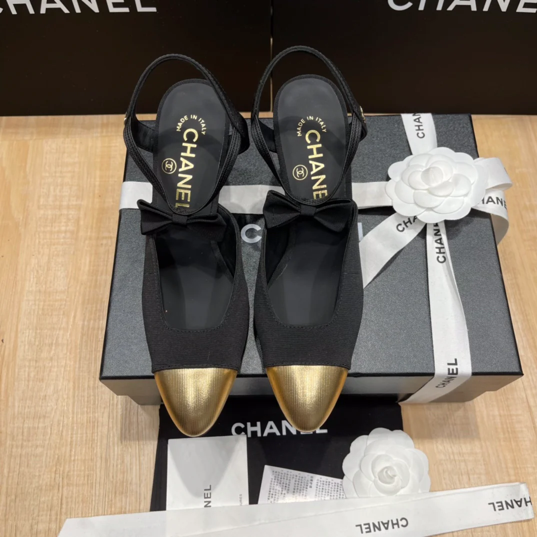Chanel - Туфли на закрытом каблуке