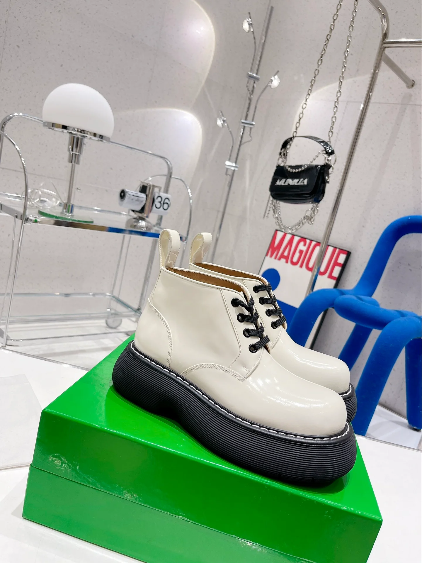 Коллекция BV Haute Couture - Классические ботильоны на толстой подошве с ребристой поверхностью - Полностью кожаные - Размеры 35-39-40 в наличии (возможен индивидуальный пошив) - 5