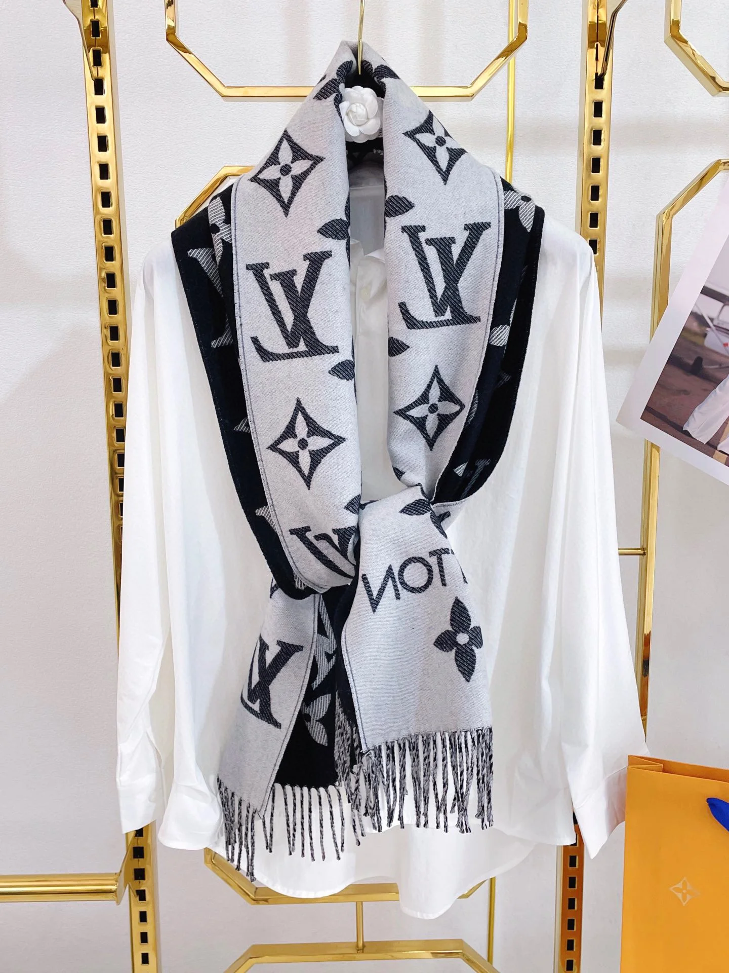 Бестселлер LV-100-Wool-Essential Scarf-186-34cm-1