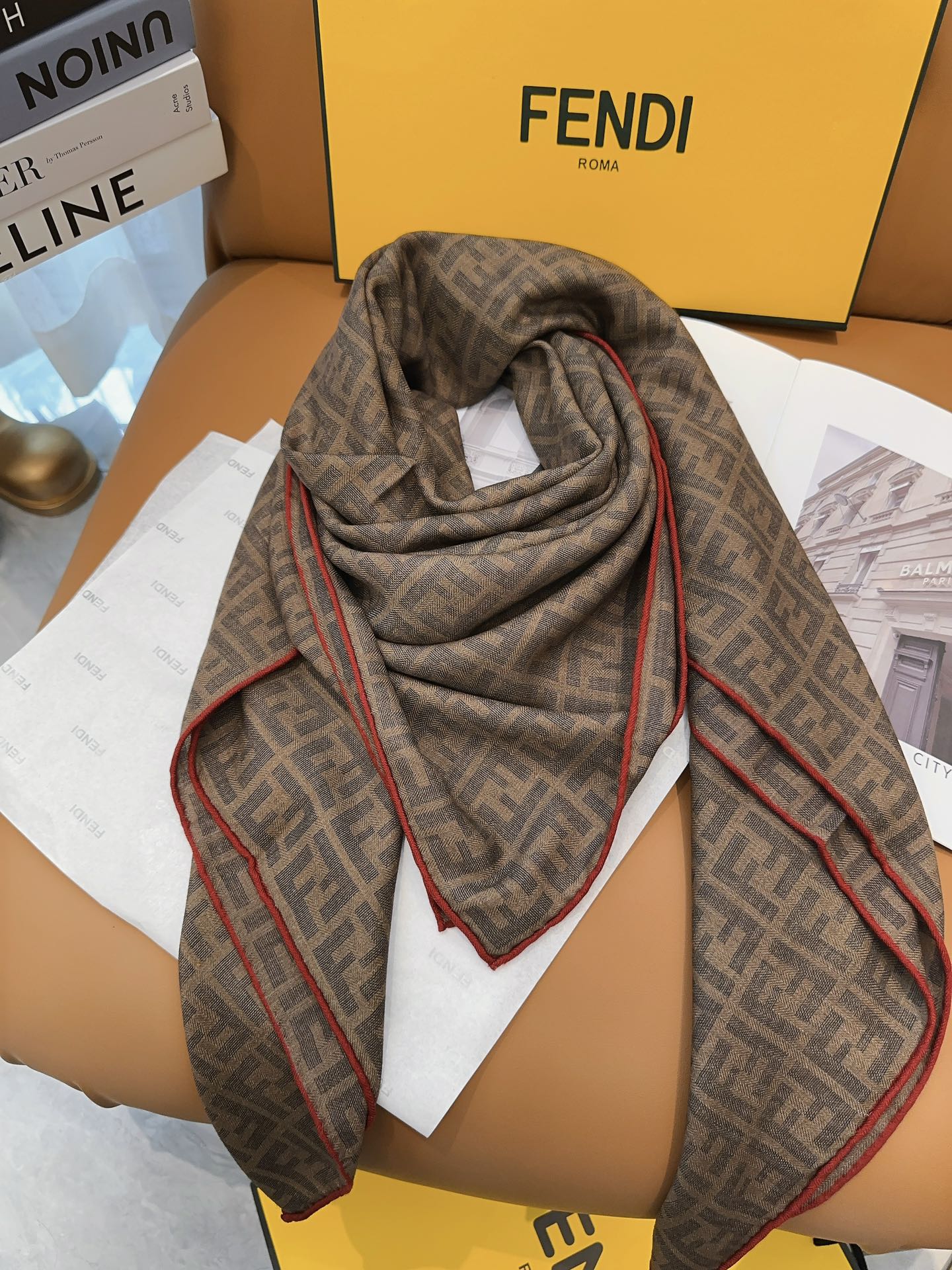 Классический платок Fendi 2024 с монограммой - 140-140