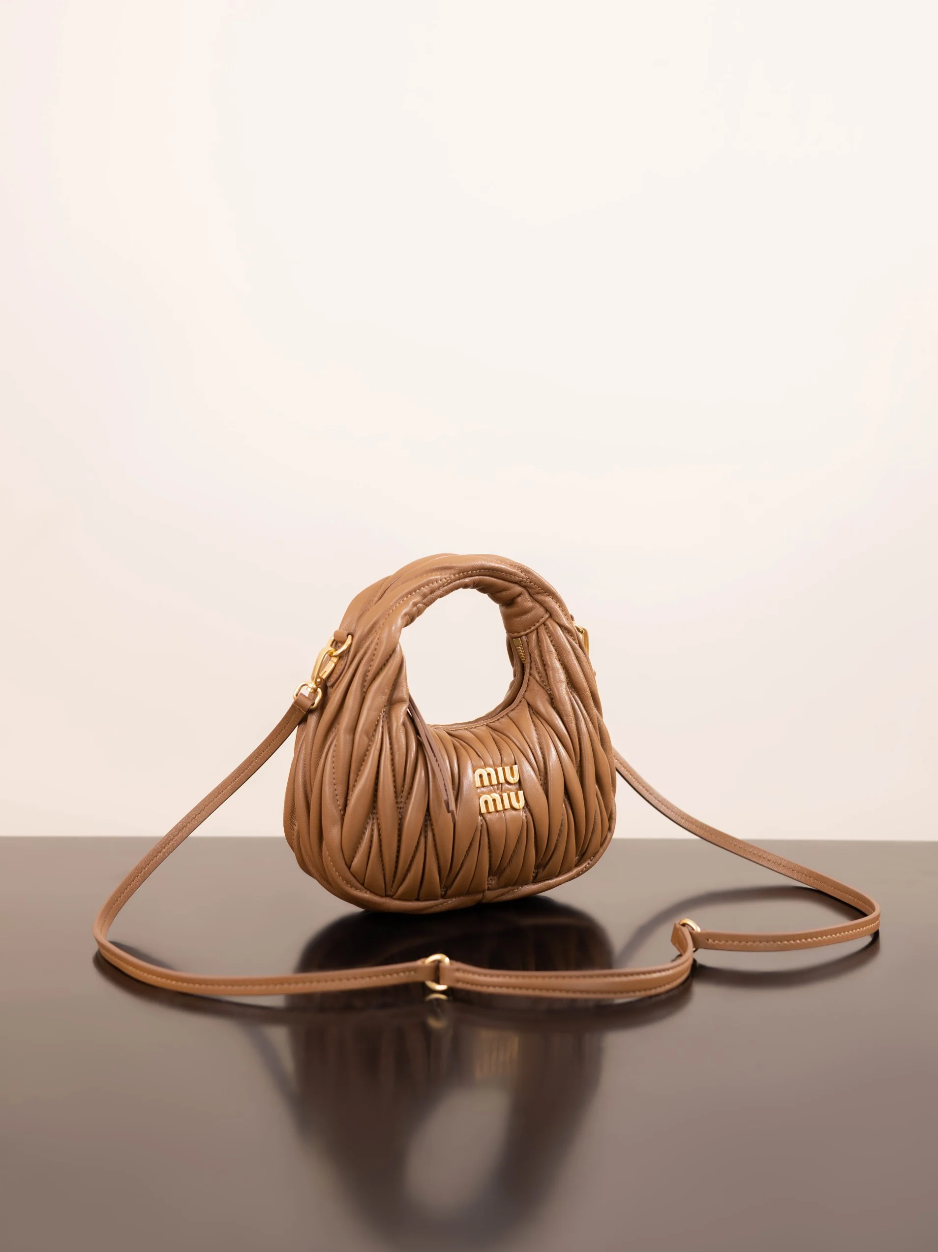 Miu Miu - Мини-сумочка из овечьей кожи - Коричневый