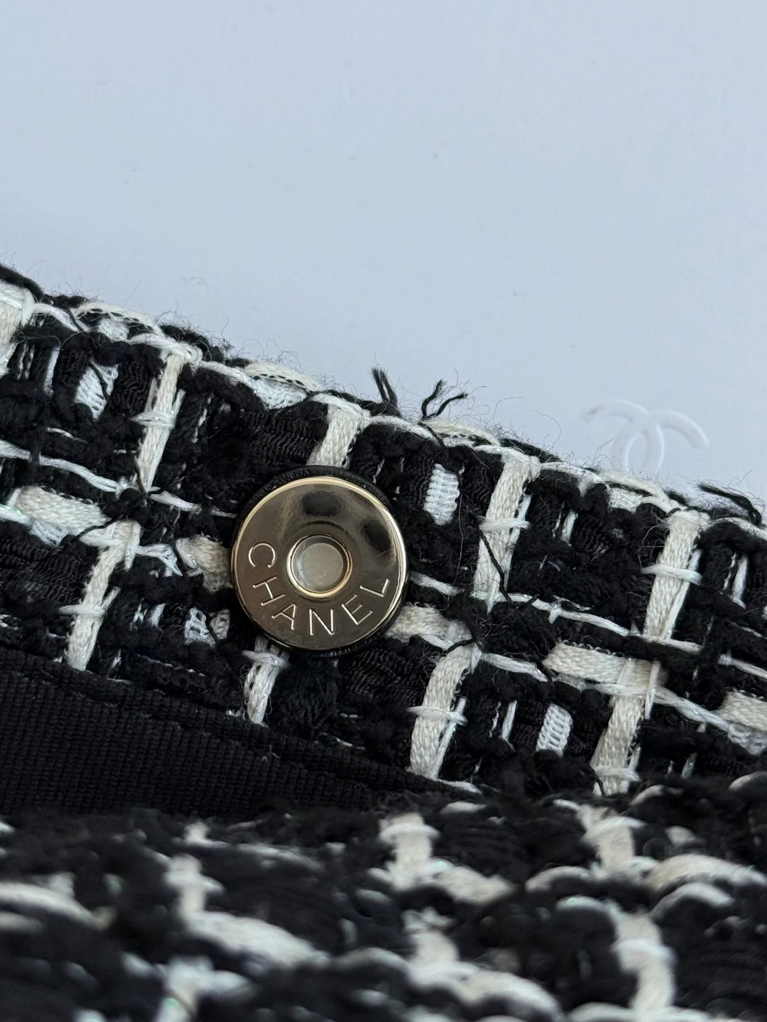 Мини-сумка Chanel 25c из черной шерсти