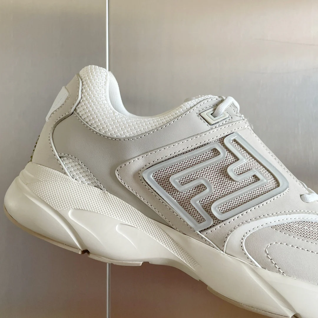 Кроссовки Fendi — парные — Off White