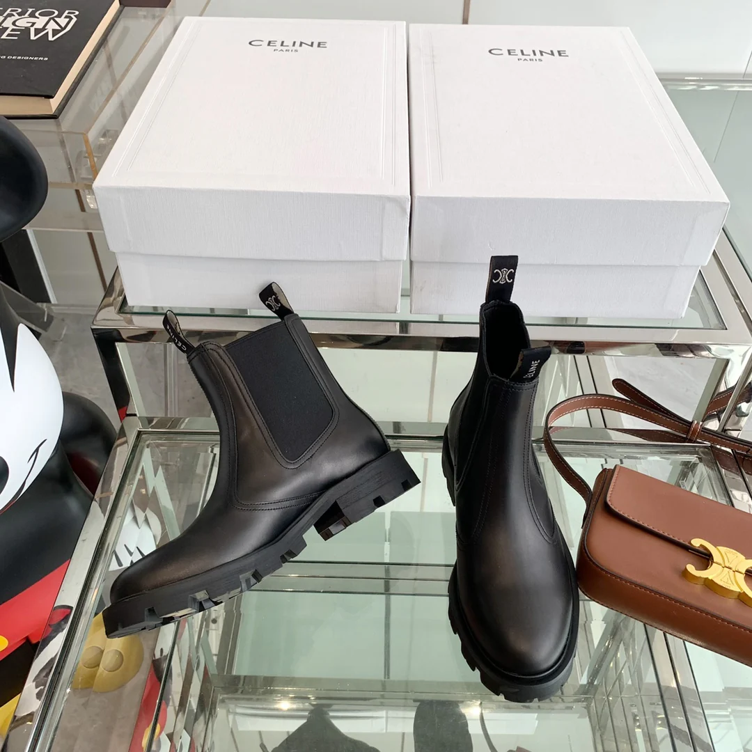 Новые сапоги Celine 2022 года