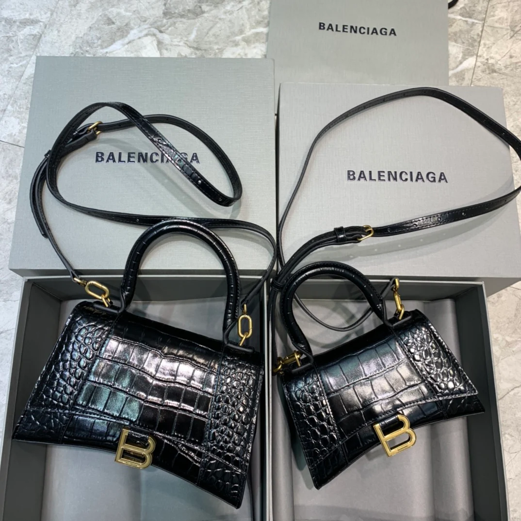 Сумка Balenciaga Hourglass - Черная с крокодиловым рисунком - Золотая фурнитура