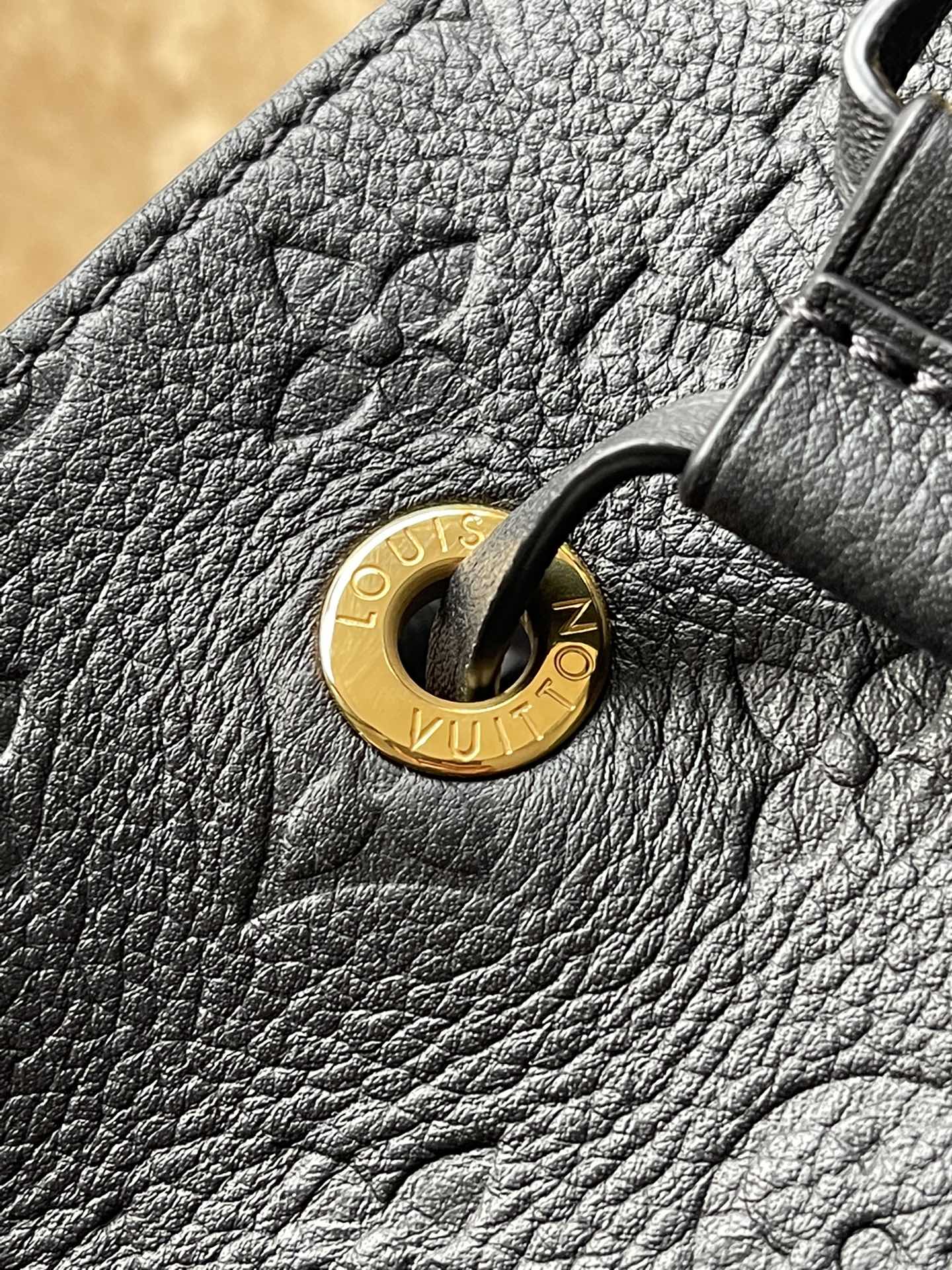 m45256-LV-noenoe Сумка-ведро с монограммой, черная