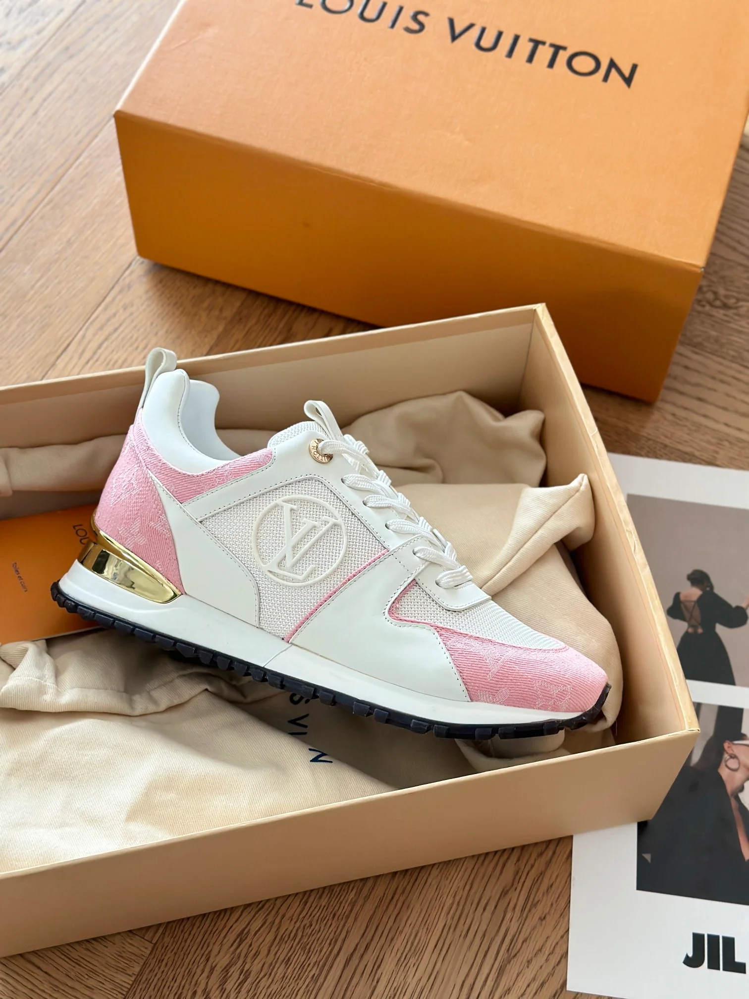 Кроссовки LV Runaway - джинсовые - розовые