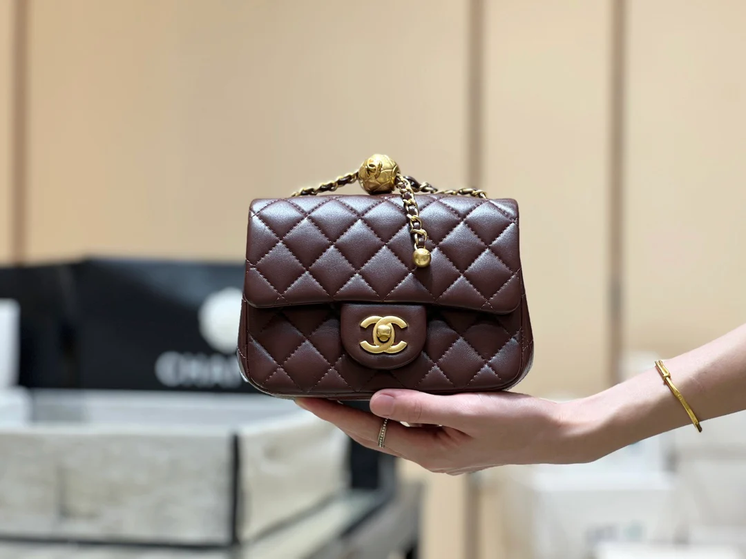 Chanel CF Gold Ball Square Fat Man - Burgundy
