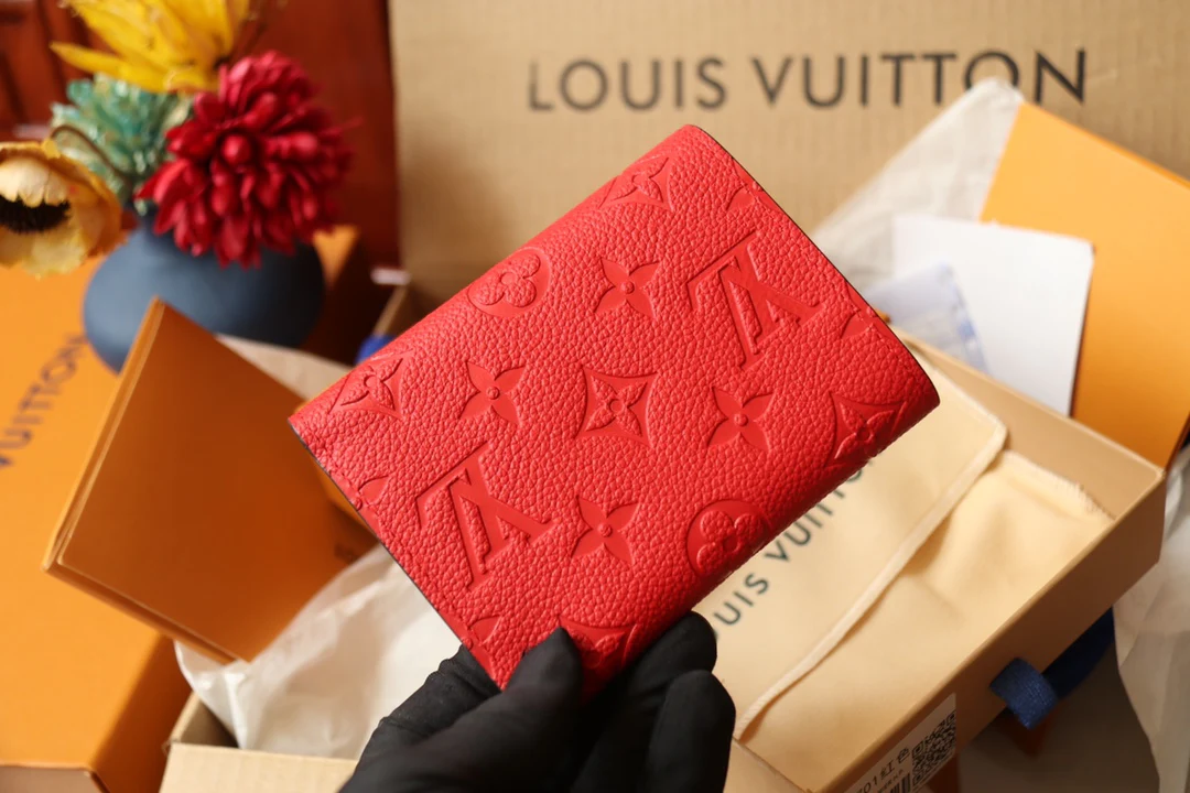 LV-m64060-Короткий трехсекционный кошелек - Огненно-красный