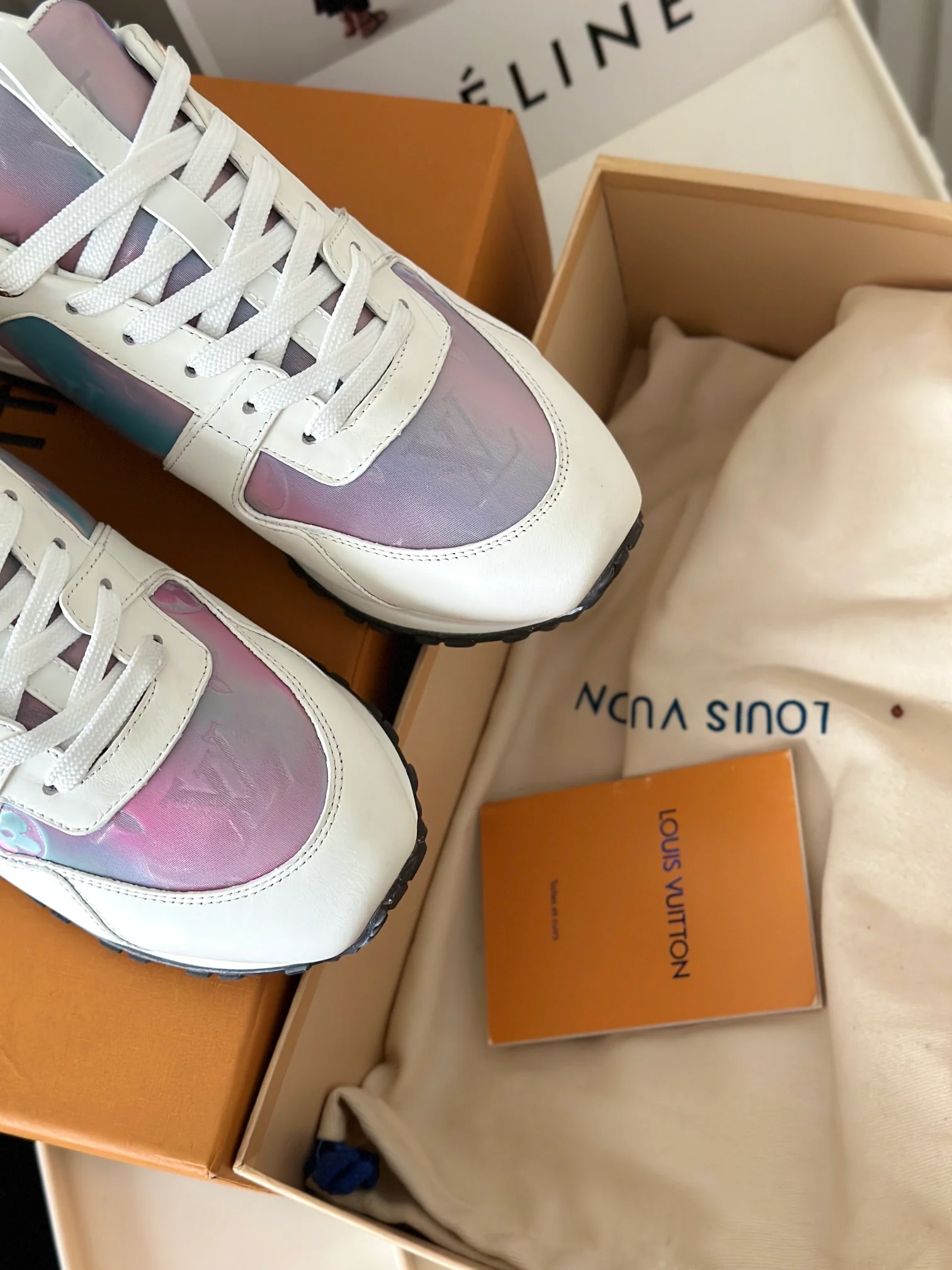 Кроссовки LV Runaway - Переливающаяся кожа - Фиолетовые