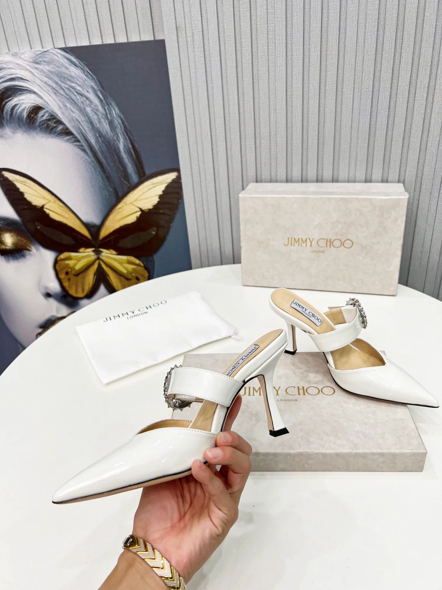Туфли-шпильки Jimmy с острым носком - белые