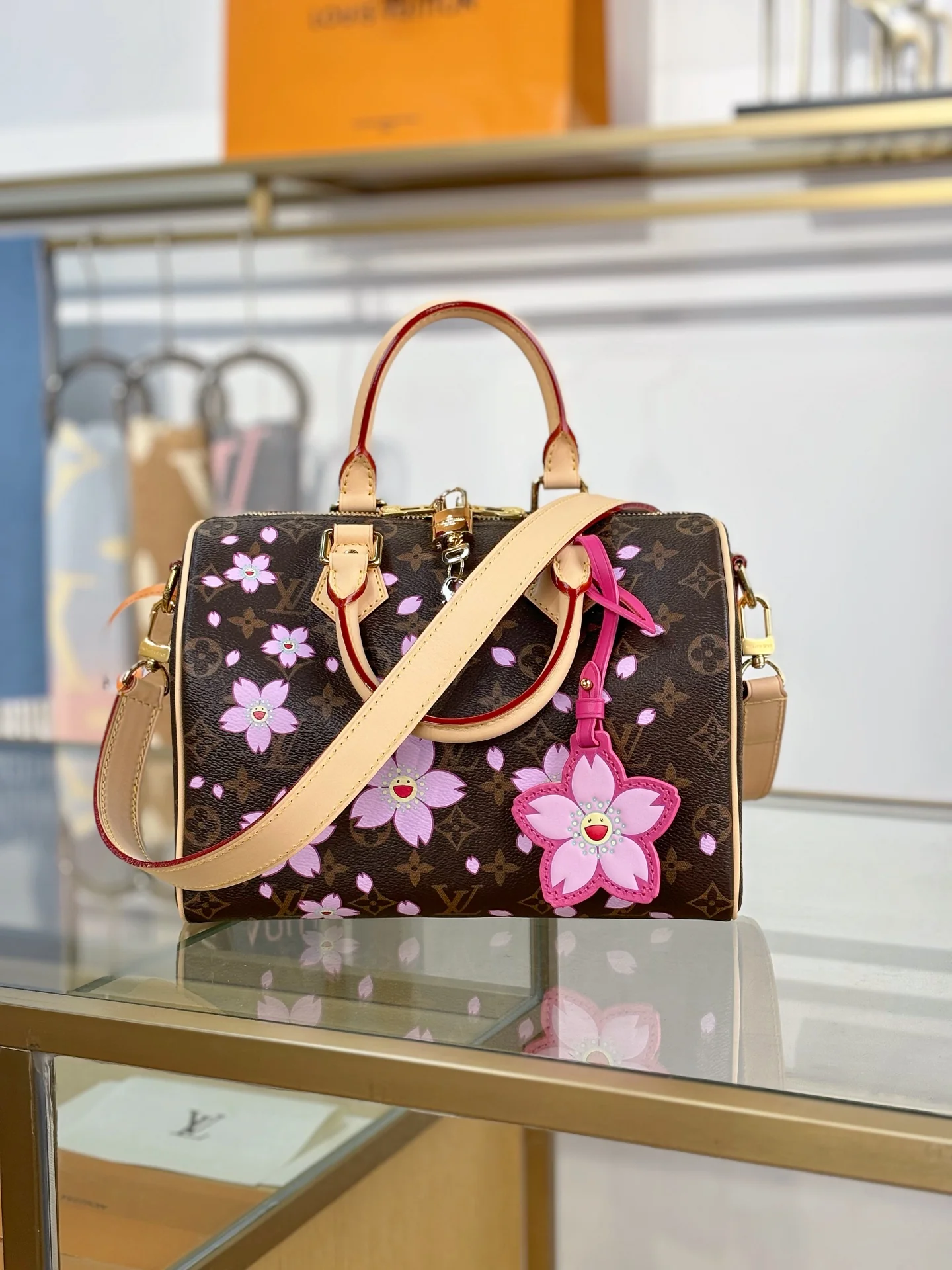 Сумка LV-mb163c-tm-speedy-bandouliere-25 в стиле ?вишневый цветок?.