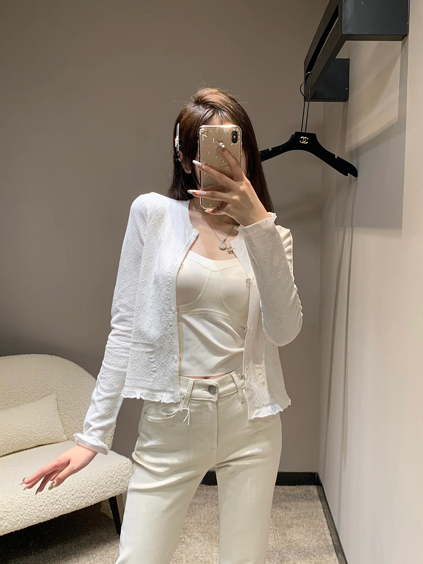 Chanel - 2403-24 Новинка ранней весны. Вязаный кружевной кардиган - белый