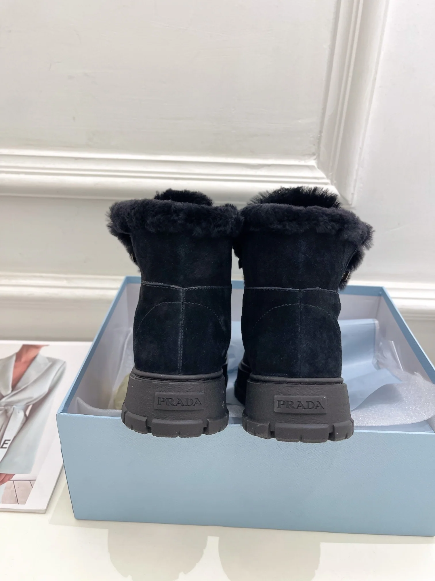 Prada в стиле подиума - Повседневные высокие шерстяные ботильоны - Черные