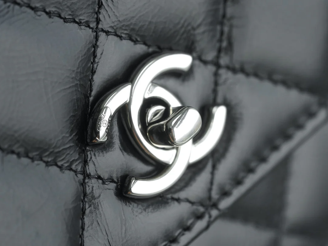 Chanel - Новая гармошка с ручками, украшенными стразами - Черная