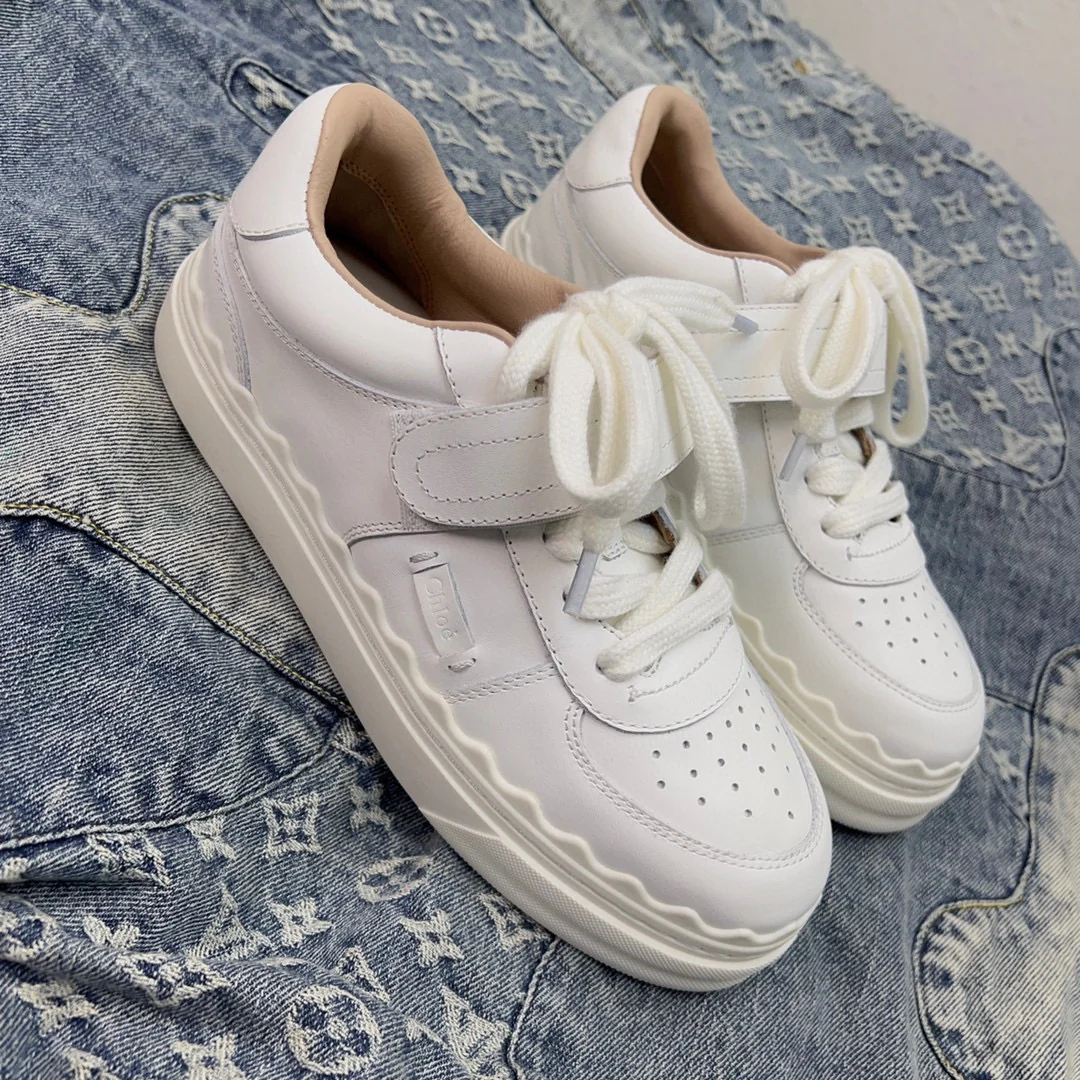 Спортивные кроссовки Chloe-Lauren серии Velcro - белые.