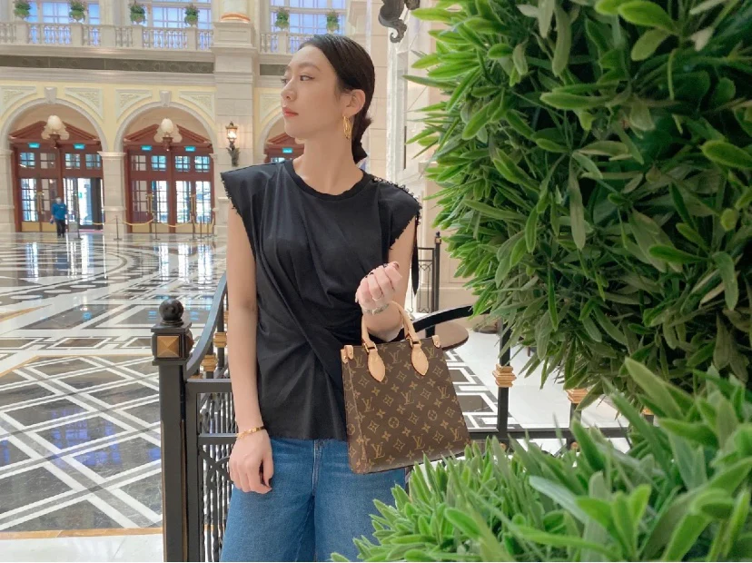 m46265-LV-sac-plat-bb Сумка для нот - Сумка через плечо