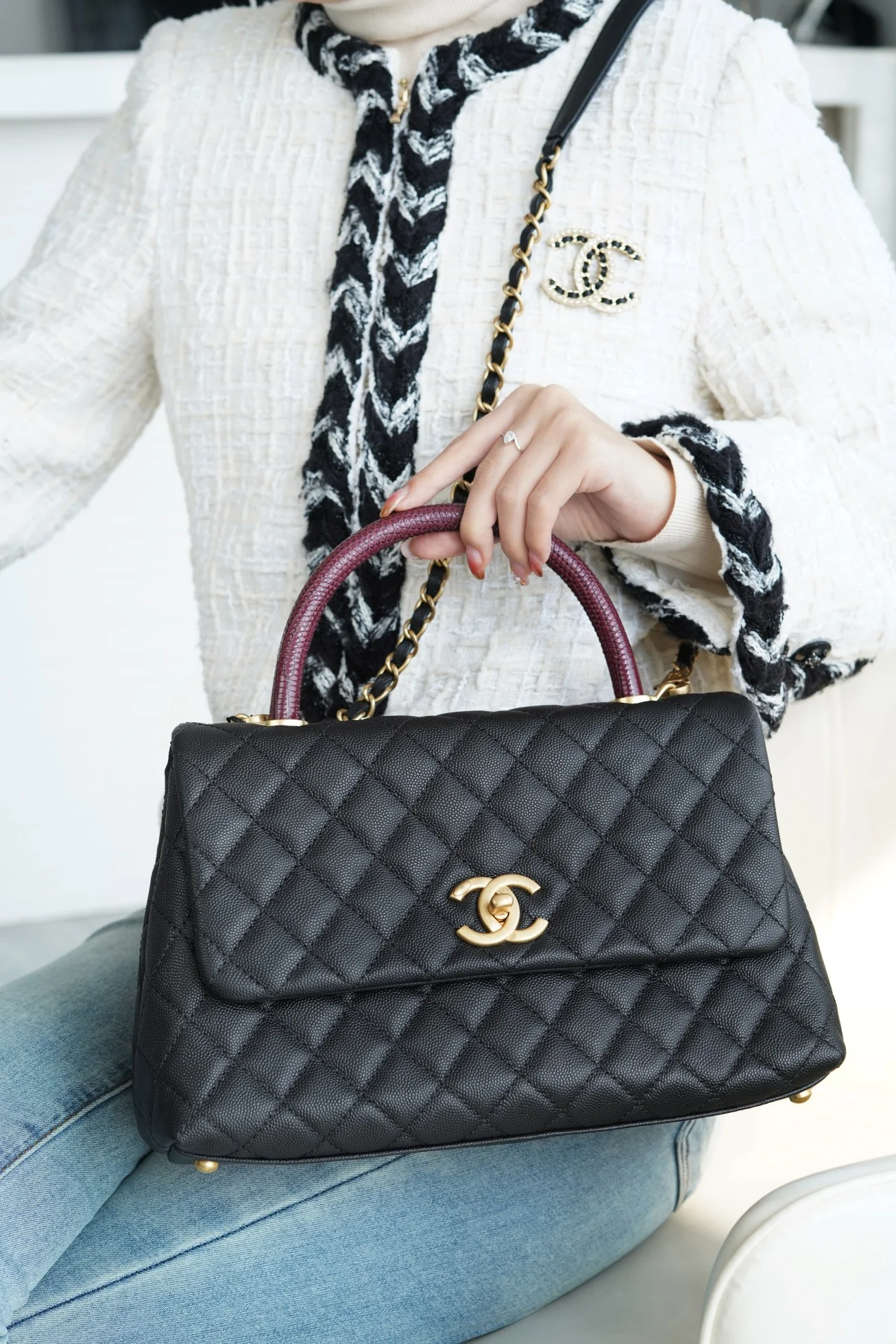 Сумка Chanel Handle 28 - с ручкой из кожи ящерицы - большая, черная