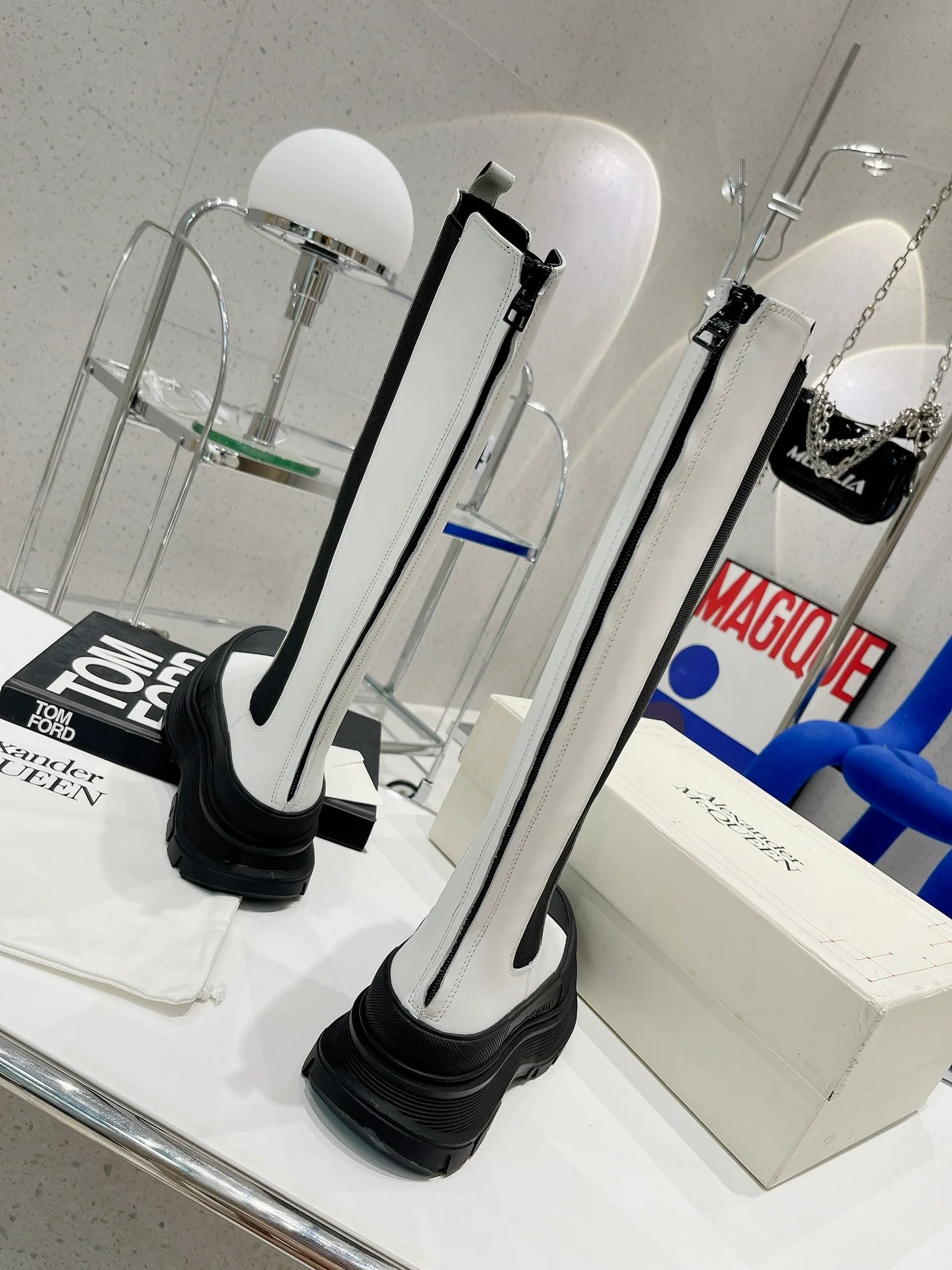 Коллекция McQueen 2022 года с подиума - Длинные сапоги - 1