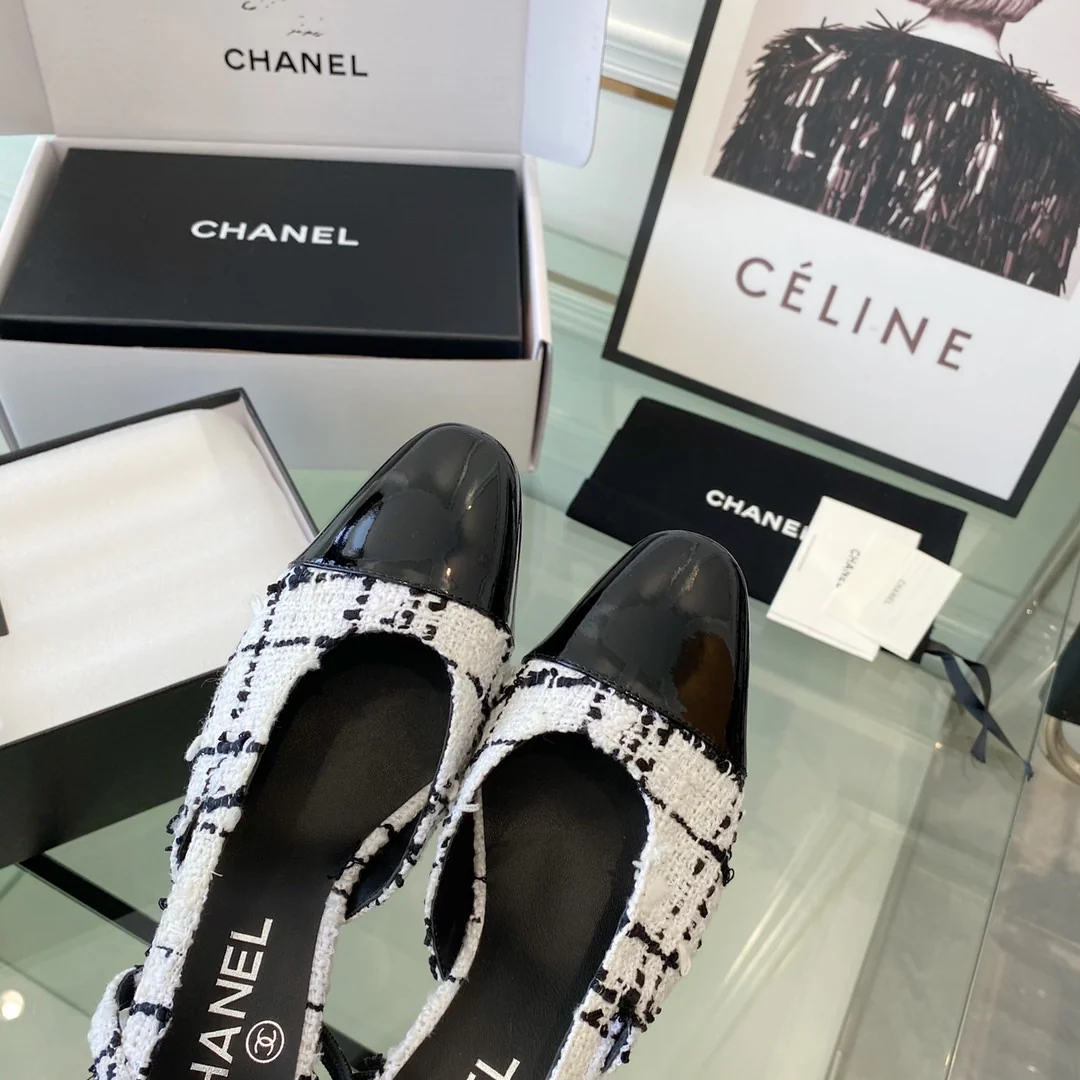 Chanel - Классические сандалии - Туфли на массивном каблуке - Белый клетчатый узор