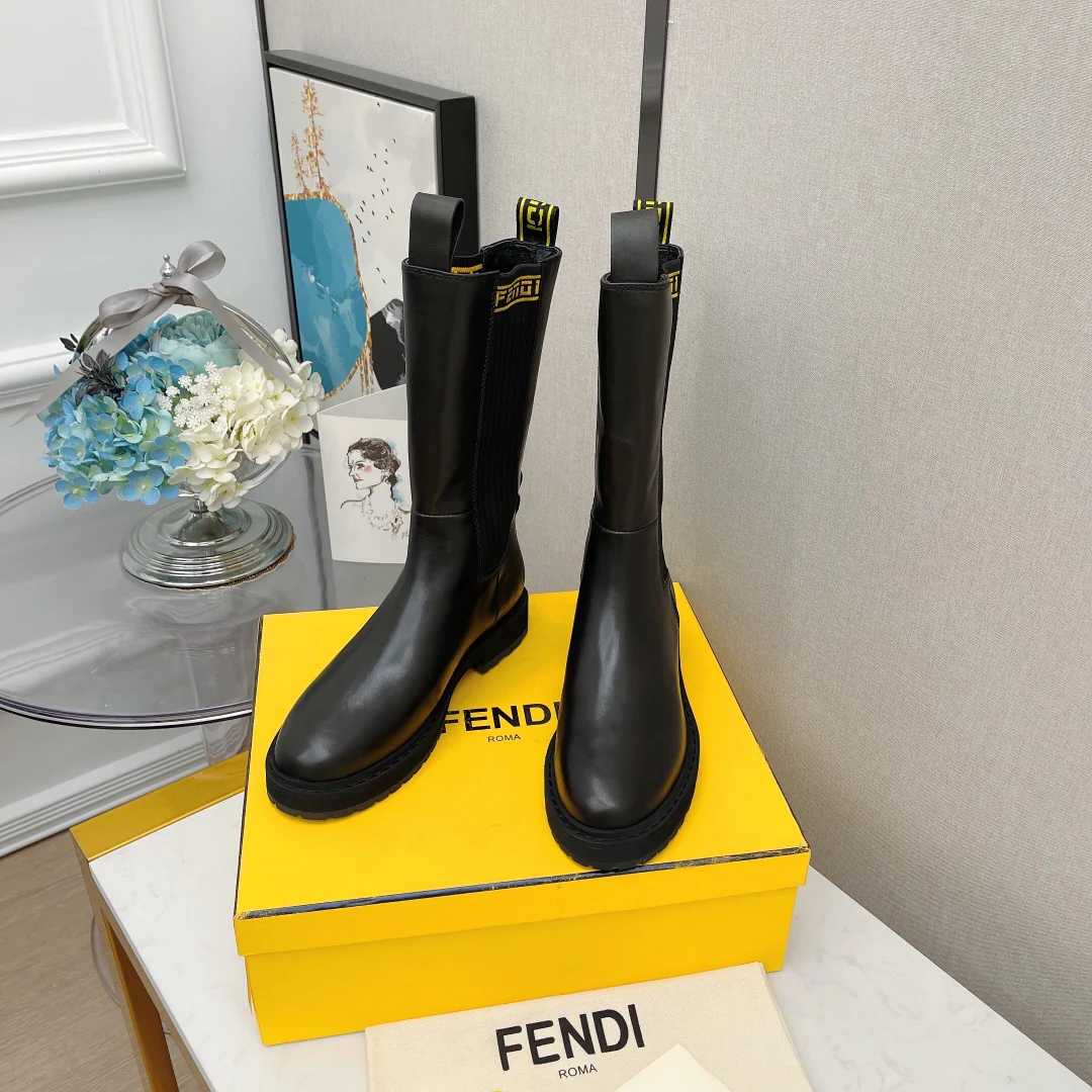 Fendi - Классические сапоги до середины икры