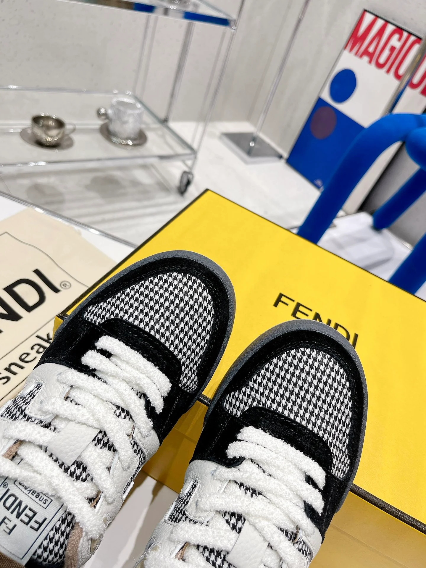 Fendi - Кроссовки - Повседневная обувь - Спортивная обувь